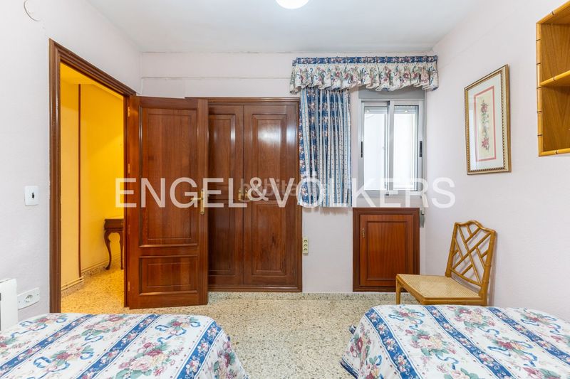 Foto f8f99559-a2db-4de7-b3e4-1cecc6e84b86. Pis amb calefacció a Mont Olivet Valencia