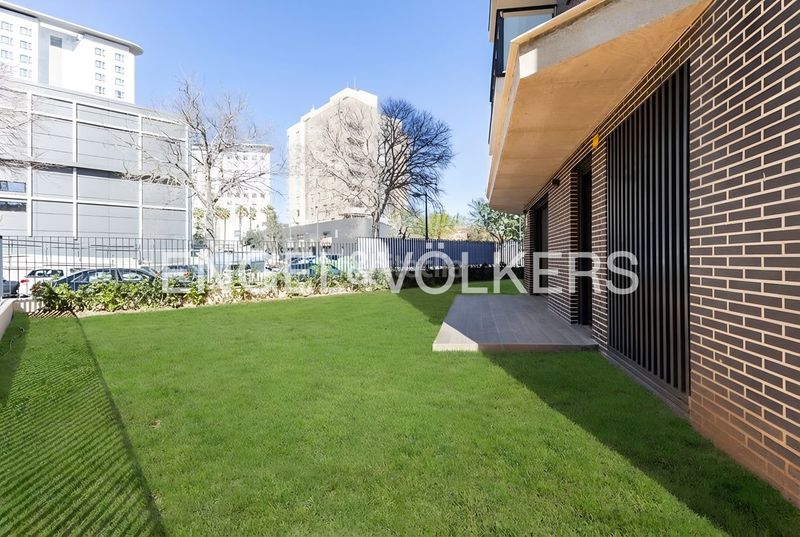 Foto cef295d7-aa9d-4fca-9088-e0ccd95392e2. Apartament amb calefacció aparcament piscina a Barrio Benicalap Valencia