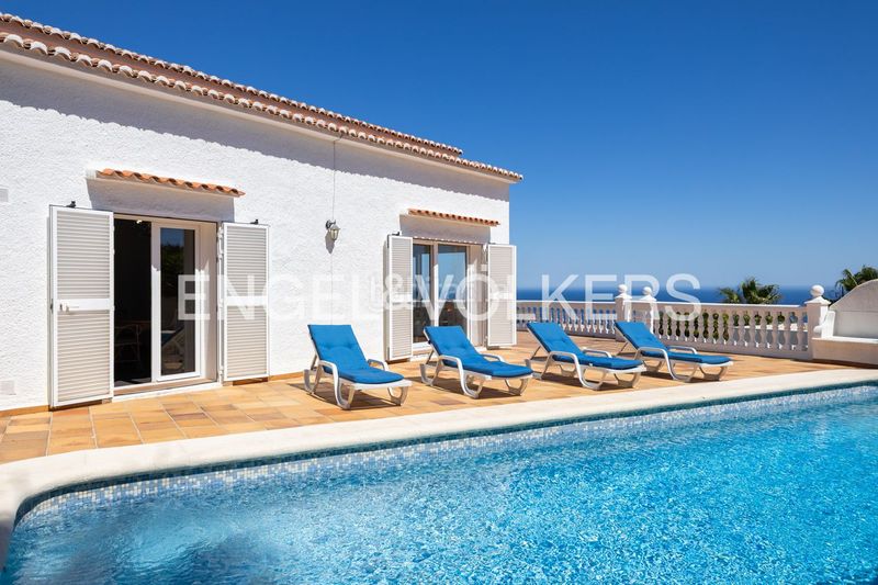 Foto 085a8555-376f-4fac-8fb7-ecd4ae0b5926. Casa amb calefacció aparcament piscina a Portichol-Balcón al Mar Xàbia