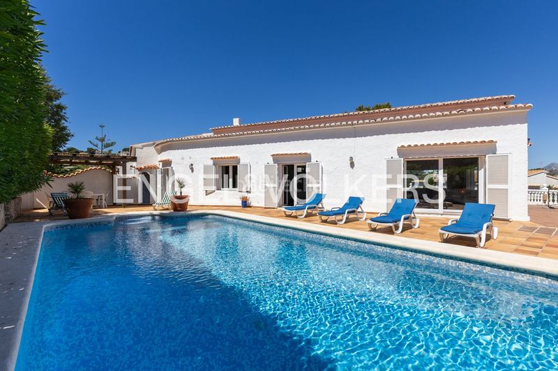 Foto 895e320a-72a9-45fa-b4e2-22bd3b83e568. Casa amb calefacció aparcament piscina a Portichol-Balcón al Mar Xàbia