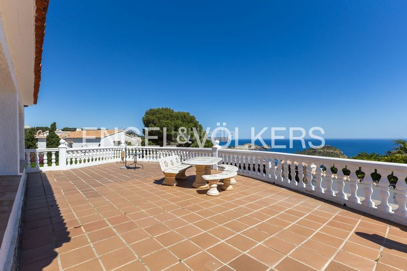 Foto a4fa0b27-de55-452d-9bed-1851c2b19046. Casa amb calefacció aparcament piscina a Portichol-Balcón al Mar Xàbia