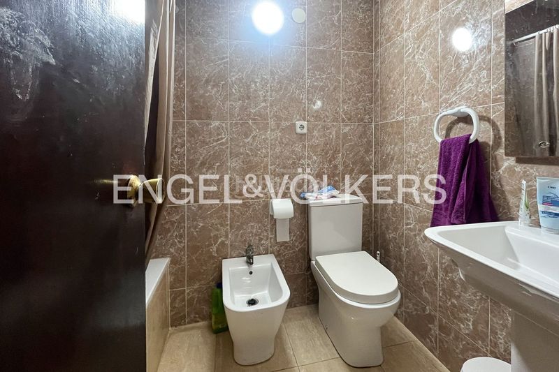 Foto f82d38dc-9001-4ed0-b31f-0a8a42331466. Pis amb calefacció a Malilla Valencia