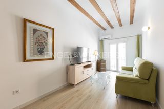 Affitto Appartamento in Mont Olivet. Luminoso piso a estrenar para corta estancia