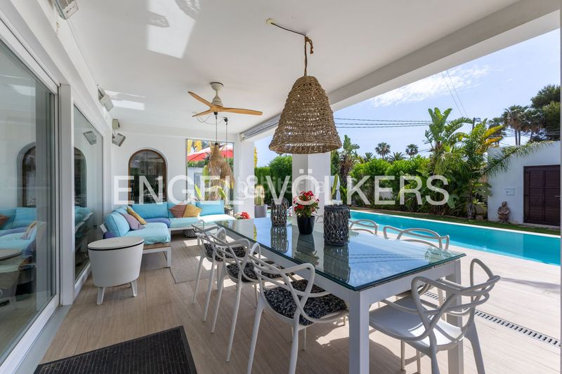 Foto e698fe7c-d697-4006-87ac-1a38eca3d8fd. Casa amb calefacció aparcament piscina a Les Bassetes - El Marjal Dénia