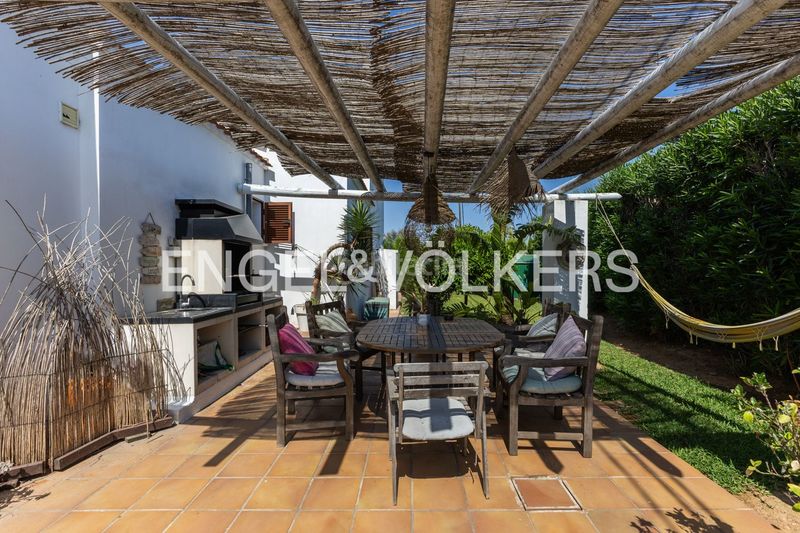 Foto ff044fb9-15bb-438d-8229-83a9f1d7818e. Casa amb calefacció aparcament piscina a Les Bassetes - El Marjal Dénia