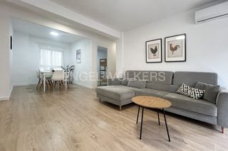 Affitto Appartamento  Calle polo y peyrolon. Piso recién reformado muy luminoso 3 habitaciones