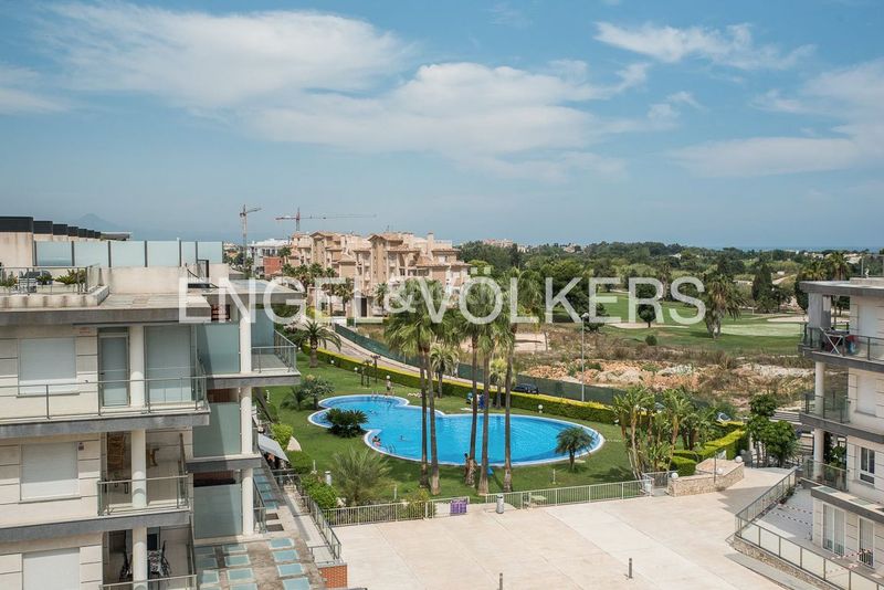 Foto 050c99a1-ed9b-42fa-86b1-65588baf6eea. Àtic amb calefacció aparcament piscina a Oliva nova Oliva