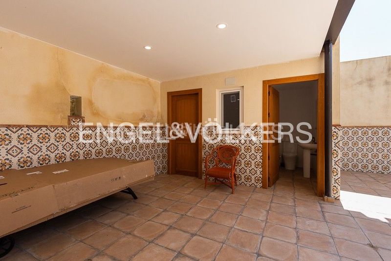 Foto 03e014ed-7c8f-4745-951c-85e2bcee780d. Casa amb calefacció aparcament piscina a Alquenència - Venècia Alzira