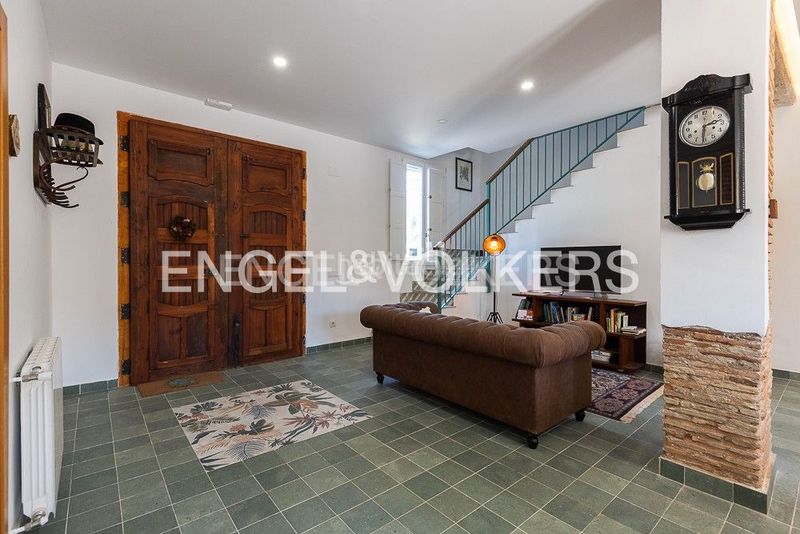 Foto 08fb1175-3a93-4e62-9f02-64be71b11950. Casa amb calefacció aparcament piscina a Alquenència - Venècia Alzira