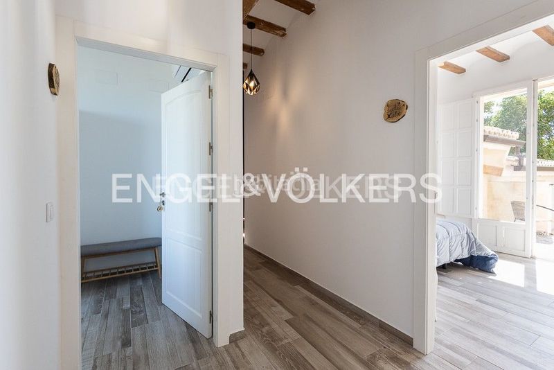 Foto 0c67dc2f-6717-4060-86c7-0b1b8d603eeb. Casa amb calefacció aparcament piscina a Alquenència - Venècia Alzira