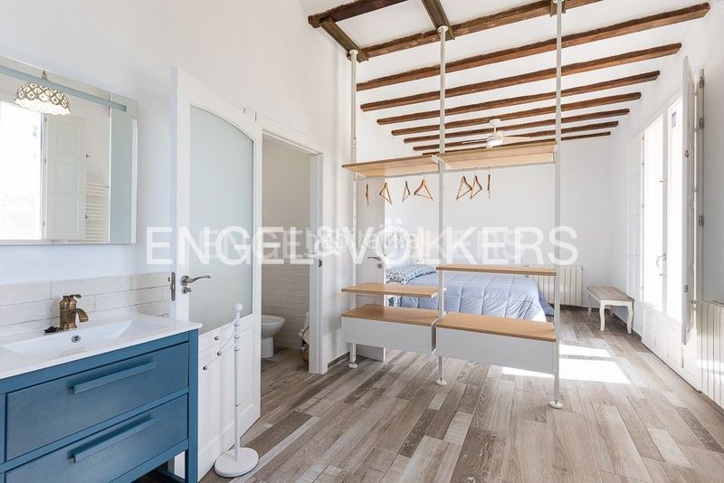 Foto 1684413f-6d3c-415c-a3fa-2db363de6834. Casa amb calefacció aparcament piscina a Alquenència - Venècia Alzira