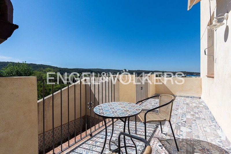 Foto 29f70968-b2b0-44e8-b224-9a9c9779536c. Casa amb calefacció aparcament piscina a Alquenència - Venècia Alzira
