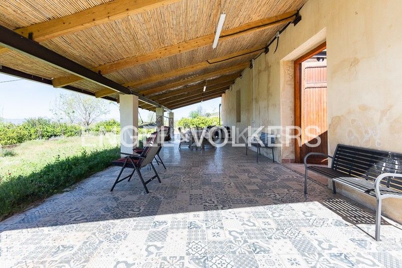 Foto 4381bf8c-8319-4dd4-967b-3a56a4d81af5. Casa amb calefacció aparcament piscina a Alquenència - Venècia Alzira