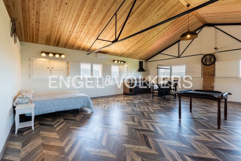 Foto a88ac5a6-5924-46cc-a0ce-70c03f4012c9. Casa amb calefacció aparcament piscina a Alquenència - Venècia Alzira