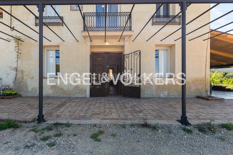 Foto c8a997b2-581e-4063-afa7-53da085c0d49. Casa amb calefacció aparcament piscina a Alquenència - Venècia Alzira