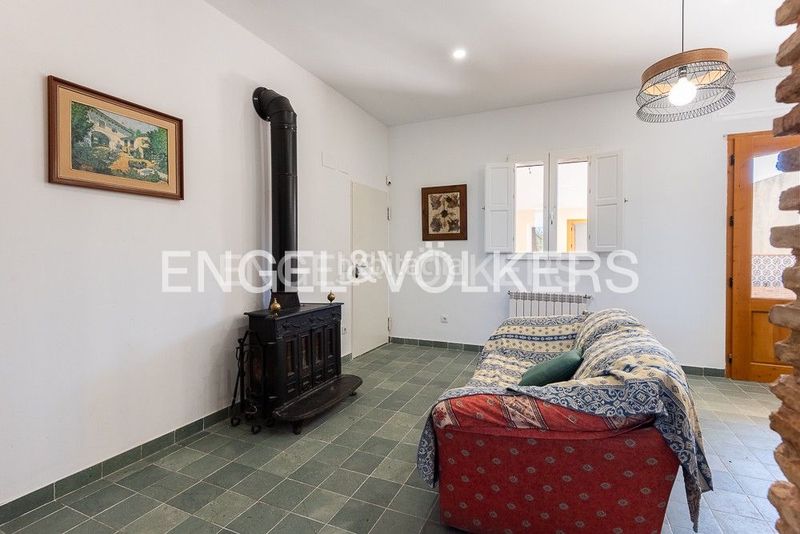 Foto d2352668-0417-4f7c-b527-942d55fe4d9a. Casa amb calefacció aparcament piscina a Alquenència - Venècia Alzira