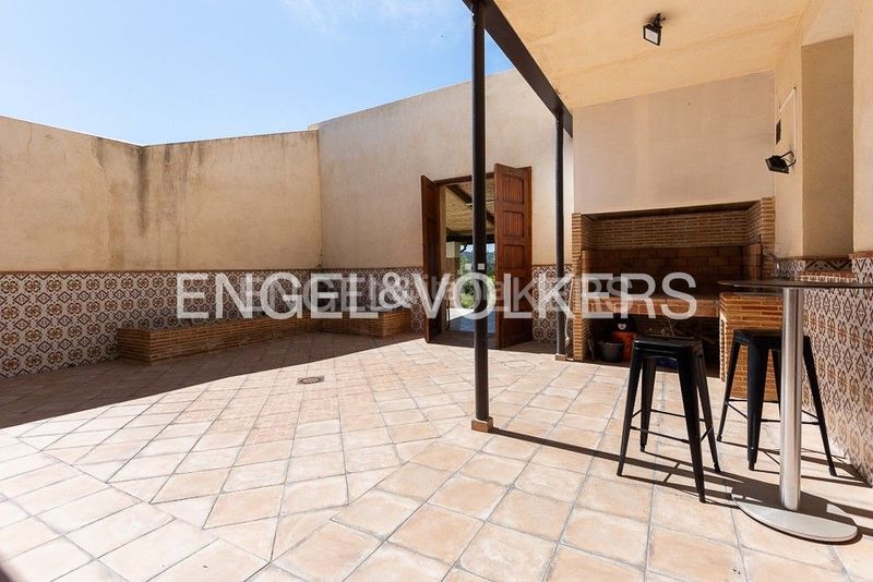 Foto f0d7ad0b-2b71-4236-b2e9-4d1bd0e005f5. Casa amb calefacció aparcament piscina a Alquenència - Venècia Alzira