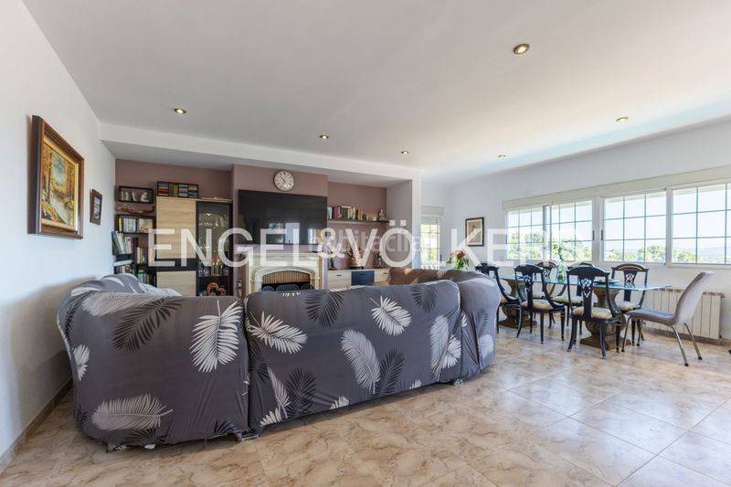 Foto ff1c14e2-4422-4ba1-b117-bb75f1327116. Casa amb calefacció aparcament piscina a Sierra Perenchiza-Cumbres de Calicanto-Sto Domingo Chiva