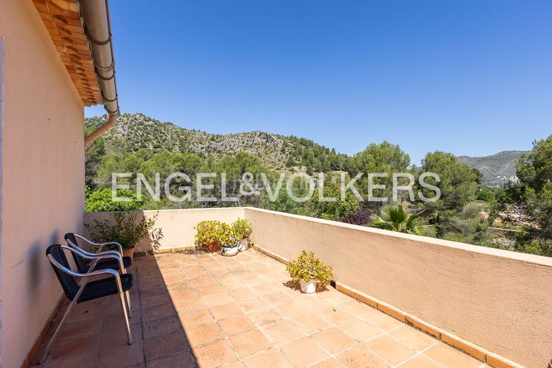 Foto 101ed385-33ff-4735-8a08-77d573248ca3. Casa amb calefacció aparcament piscina a Xaló