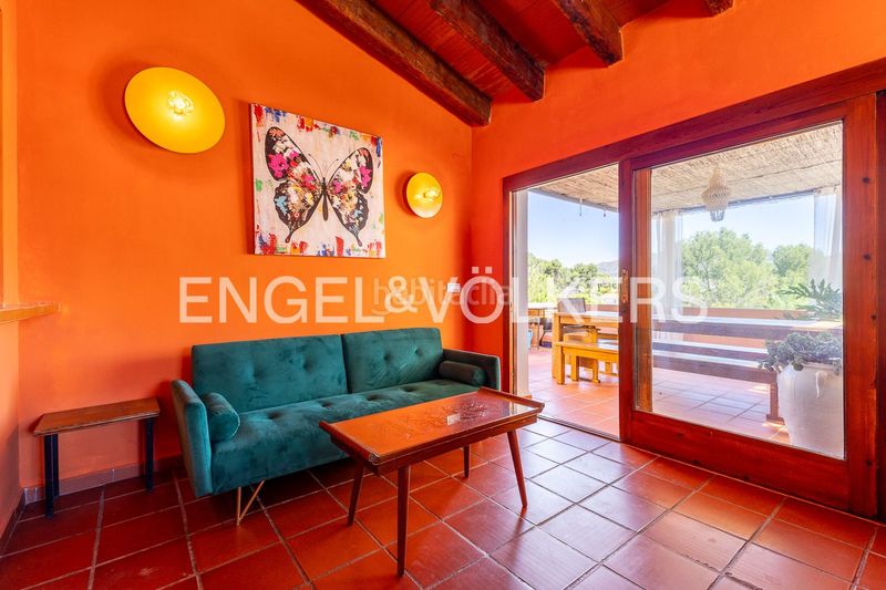 Foto 127fc7ca-079f-4213-8a7e-d6e511192379. Casa amb calefacció aparcament piscina a Xaló