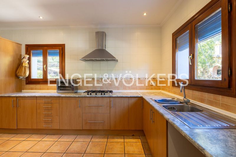 Foto 5a008bb3-bfab-43ce-9058-5fa1012395b1. Casa amb calefacció aparcament piscina a Xaló