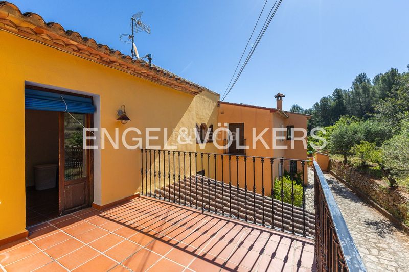 Foto f3f7c0ca-4e0f-40c5-a3f2-84f950d3eabd. Casa amb calefacció aparcament piscina a Xaló
