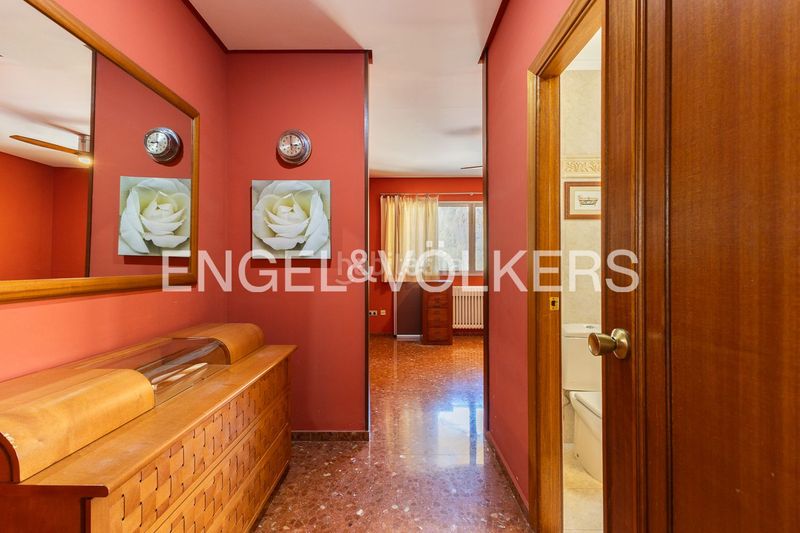 Foto 1f249957-de1f-4e77-b260-a3466a76d406. Casa amb calefacció aparcament a El Bosque Chiva