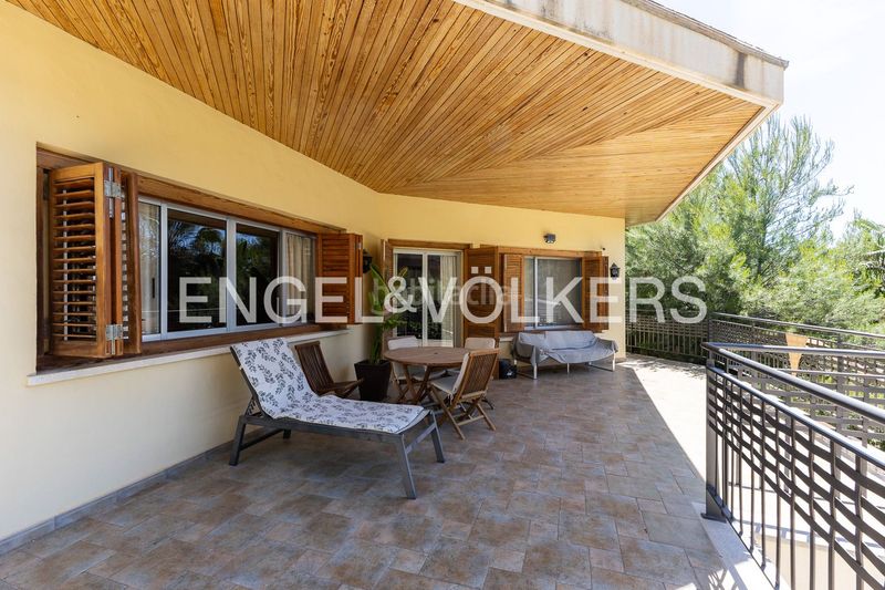 Foto e1f61738-f0cb-4afc-bce3-2a7f3c17b8bd. Casa amb calefacció aparcament a El Bosque Chiva