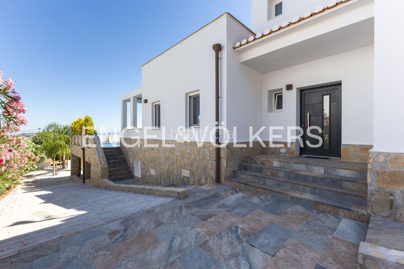 Foto a8f831f6-05ea-4d0e-aa5e-dac8e0dee31d. Casa amb calefacció aparcament piscina a El Montgó Dénia