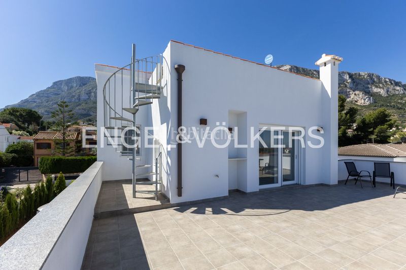 Foto ef7fd615-5dfa-4fb7-b782-f3eecc389426. Casa amb calefacció aparcament piscina a El Montgó Dénia