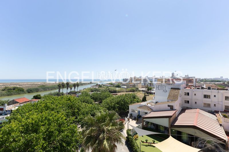 Foto bdf99e9b-9a56-4aa4-a97f-92a3400fe00c. Pis amb calefacció a El Perellonet Valencia