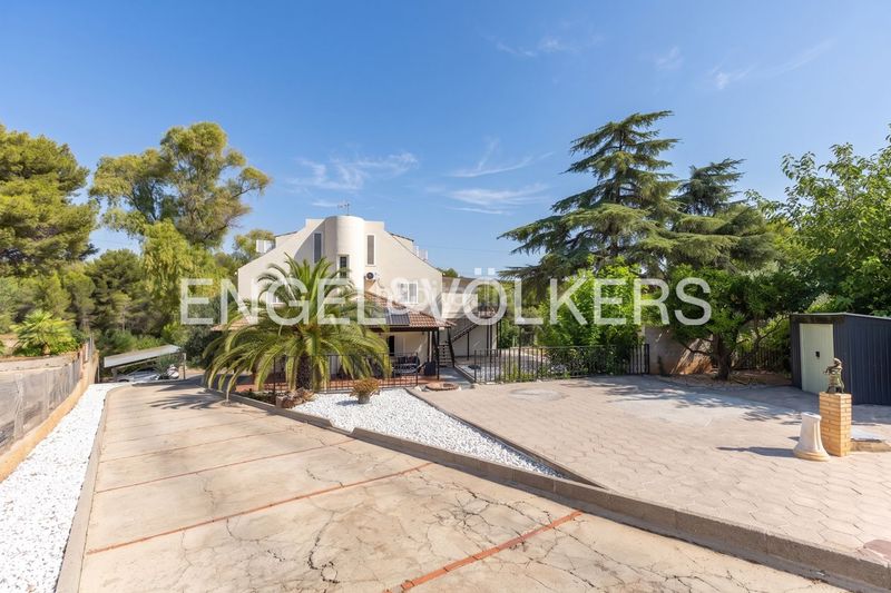 Foto 45df5efa-13a8-458e-a40e-19b145a60817. Casa amb calefacció aparcament piscina a El Vedat - Santa Apolonia Torrent