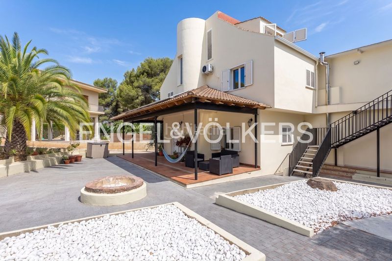 Foto 80107064-8138-44f6-b732-196845d5aed5. Casa amb calefacció aparcament piscina a El Vedat - Santa Apolonia Torrent