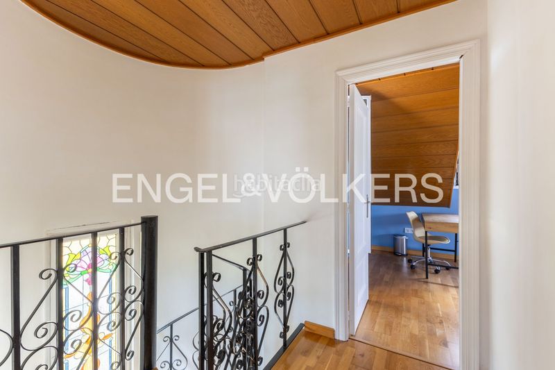 Foto ec810e84-0e7e-42ff-b86d-53c99c18a594. Casa amb calefacció aparcament piscina a El Vedat - Santa Apolonia Torrent