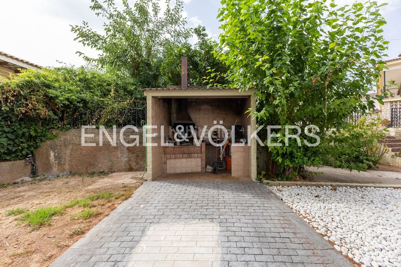 Foto f2f87da7-3558-4f6e-afb9-9c44424efedd. Casa amb calefacció aparcament piscina a El Vedat - Santa Apolonia Torrent