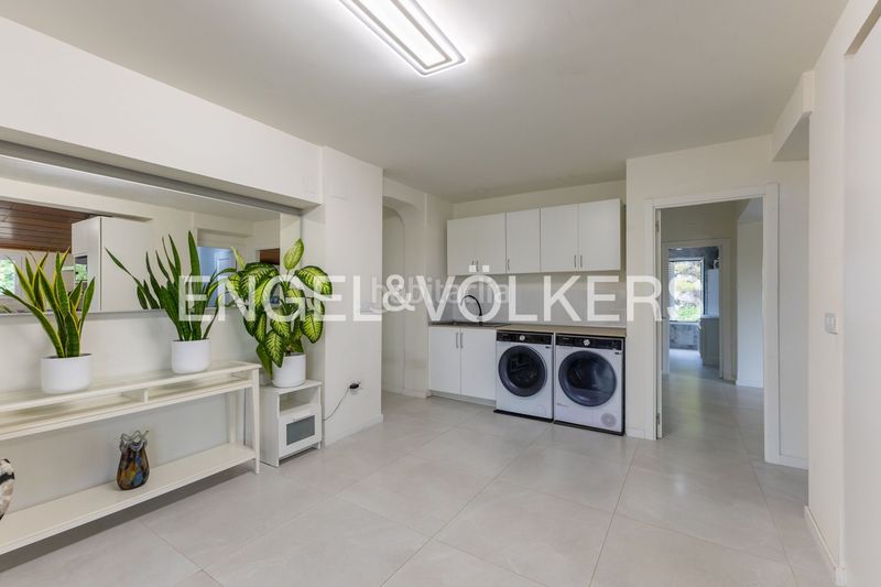 Foto f6bc621d-96d1-4e16-9e00-25375903e2fd. Casa amb calefacció aparcament piscina a El Vedat - Santa Apolonia Torrent