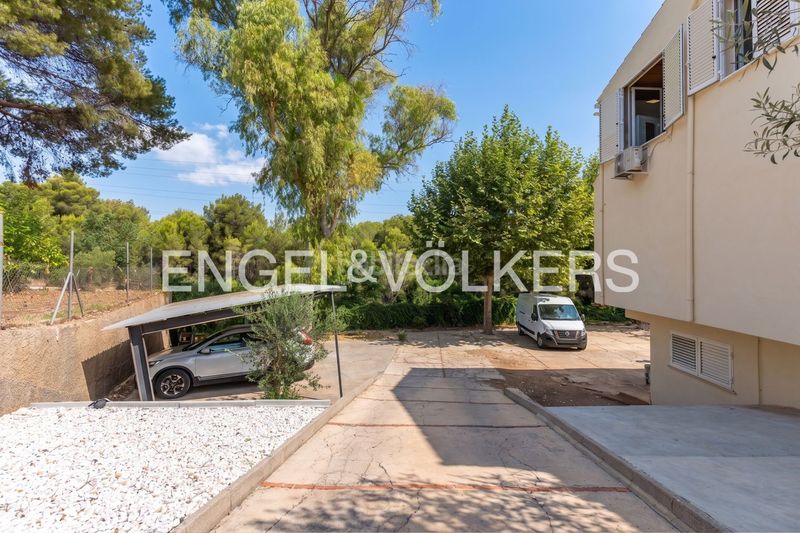Foto ff4fbdd3-e741-4bde-be85-f3a4887e7ef0. Casa amb calefacció aparcament piscina a El Vedat - Santa Apolonia Torrent
