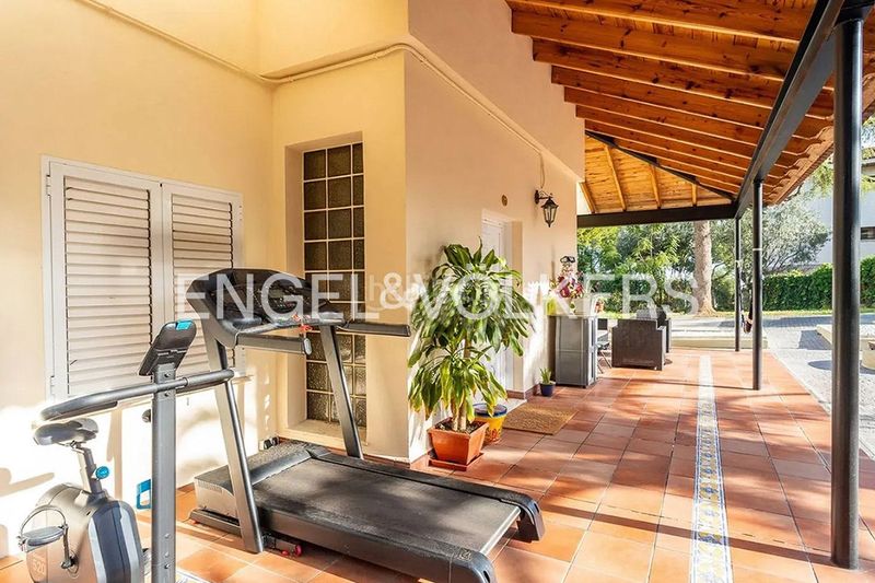 Foto 2d56c374-49b7-4e57-ba16-08d0ba113823. Casa amb calefacció aparcament piscina a El Vedat - Santa Apolonia Torrent