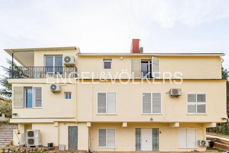 Foto 84e288f9-9236-4d8d-973c-07092067372c. Casa amb calefacció aparcament piscina a El Vedat - Santa Apolonia Torrent