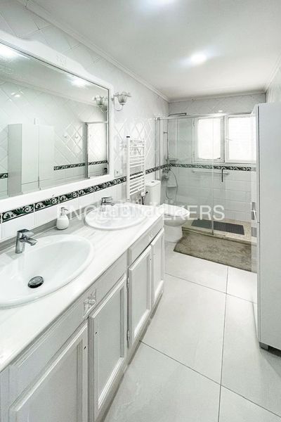 Foto ced78b0d-d270-4dff-89e9-278a3d4e22bb. Casa amb calefacció aparcament piscina a El Vedat - Santa Apolonia Torrent