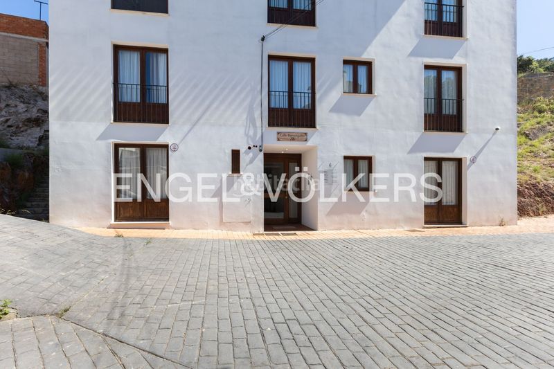 Foto 5a09f2b1-e065-42aa-a755-6c4f95882c3c. Lloguer àtic amb calefacció a Chóvar