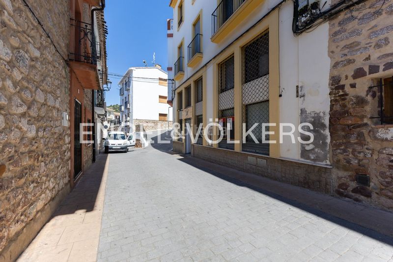 Foto 7c6680ac-77d7-4da2-aa8e-f891d4363929. Lloguer àtic amb calefacció a Chóvar