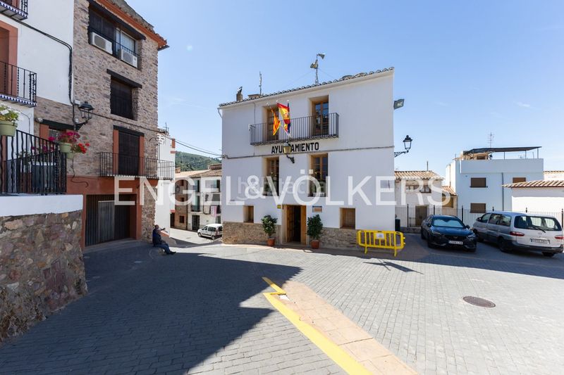 Foto ccde6344-b805-48cb-ac64-b499ea451398. Lloguer àtic amb calefacció a Chóvar