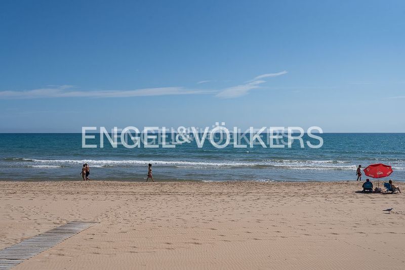 Foto e817b249-8c26-4a1c-b382-19839e52e088. Pis amb calefacció aparcament a Piles
