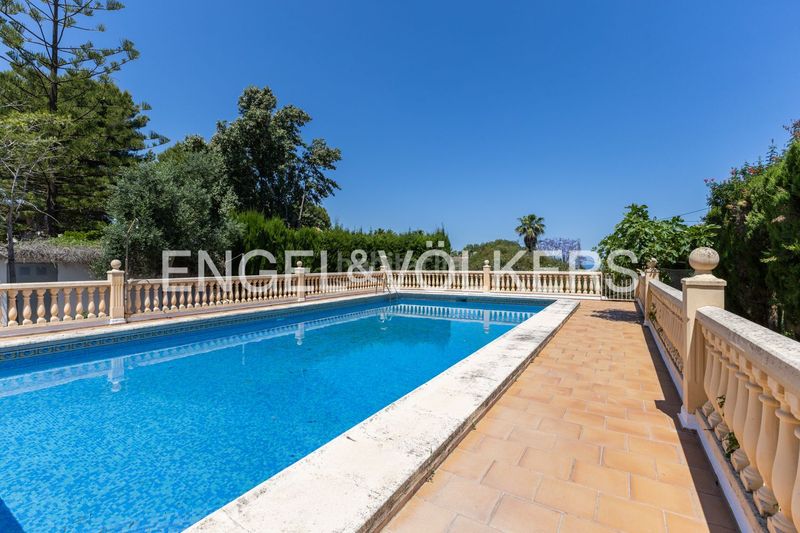 Foto 19340f68-928f-4983-9f13-3460d1cf0bce. Casa amb calefacció aparcament piscina a El Montgó Dénia