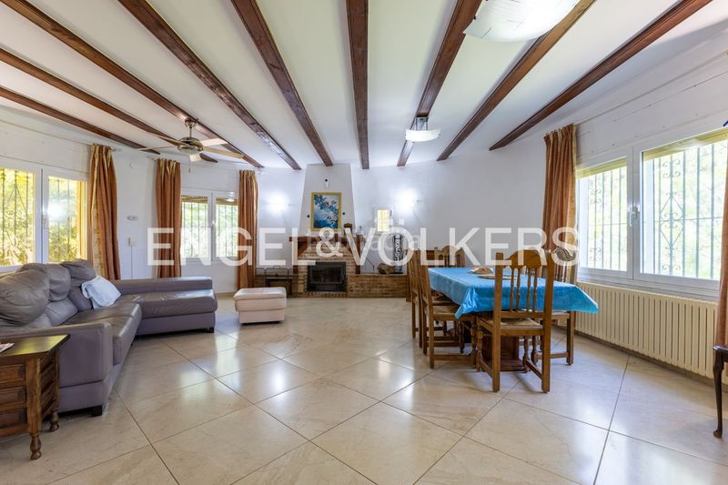 Foto 41a3c9ef-71e2-4db5-8e7b-5d8ec2a825de. Casa amb calefacció aparcament piscina a El Montgó Dénia