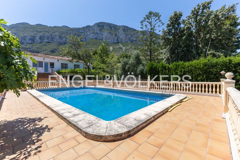 Foto b7647a11-3019-47b3-a03e-248f4267f04e. Casa amb calefacció aparcament piscina a El Montgó Dénia