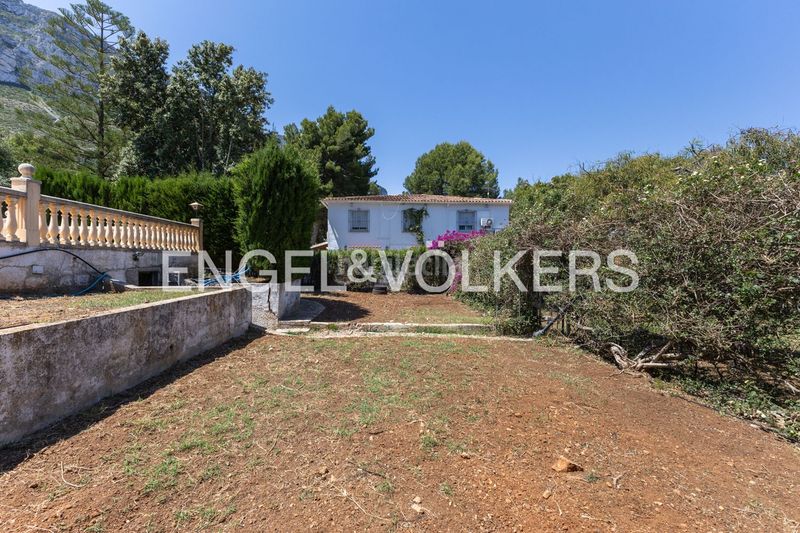 Foto c423c2dd-d0a4-4e83-8120-27d5b980f8b0. Casa amb calefacció aparcament piscina a El Montgó Dénia