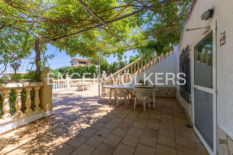 Foto cd8e1180-ef59-4771-be47-3a2e50c5d69d. Casa amb calefacció aparcament piscina a El Montgó Dénia