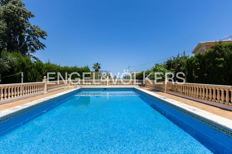 Foto fa37309f-02f1-49c5-9b63-478cef033220. Casa amb calefacció aparcament piscina a El Montgó Dénia